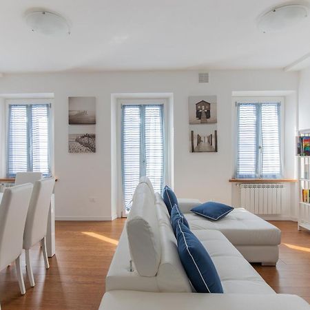 Elena House White Apartment Viareggio Exterior foto