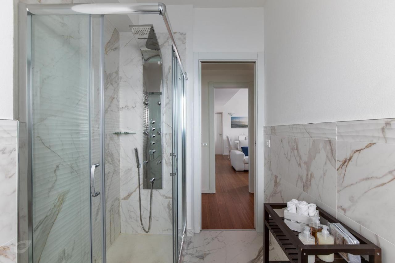 Elena House White Apartment Viareggio Exterior foto