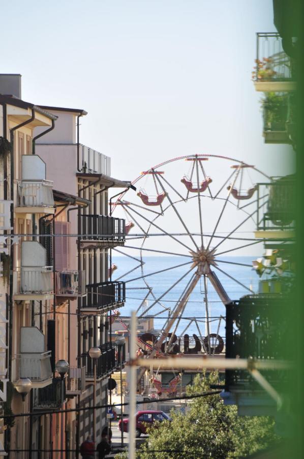 Elena House White Apartment Viareggio Exterior foto